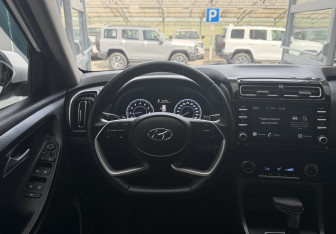 Подержанный автомобиль Hyundai Creta 2021 года (8 фото)