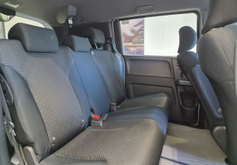Подержанный автомобиль Honda Freed 2013 года (13 фото)