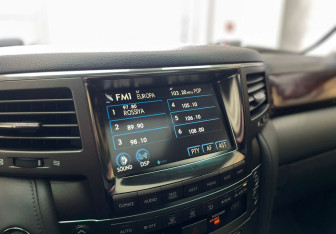 Подержанный автомобиль Lexus LX 2008 года (20 фото)