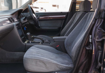 Подержанный автомобиль Honda Inspire 1992 года (17 фото)