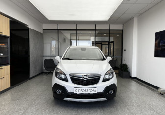 Подержанный автомобиль Opel Mokka 2014 года (2 фото)