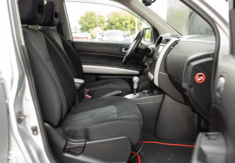 Подержанный автомобиль Nissan X-Trail 2013 года (20 фото)
