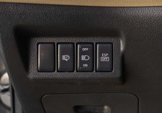 Подержанный автомобиль Nissan X-Trail 2008 года (18 фото)