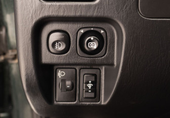 Подержанный автомобиль Ford Maverick 2002 года (16 фото)