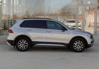 Подержанный автомобиль Volkswagen Tiguan 2019 года (4 фото)