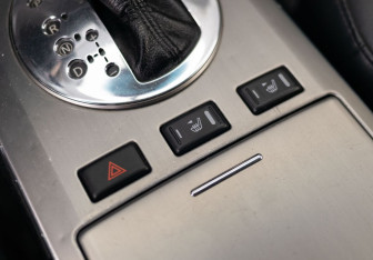 Подержанный автомобиль Infiniti FX 2006 года (16 фото)