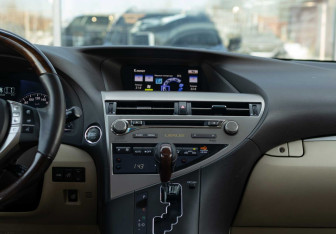 Подержанный автомобиль Lexus RX 2013 года (15 фото)