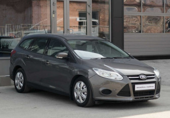 Подержанный автомобиль Ford Focus Wagon 2012 года (3 фото)