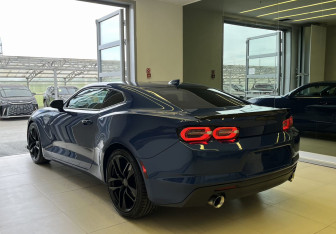 Подержанный автомобиль Chevrolet Camaro Coupe 2019 года (6 фото)