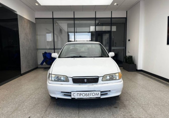 Подержанный автомобиль Toyota Sprinter Sedan 1998 года (3 фото)