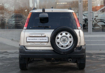 Подержанный автомобиль Honda CR-V 2000 года (6 фото)