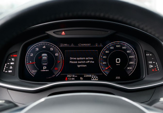 Подержанный автомобиль Audi A6 Sedan 2019 года (13 фото)