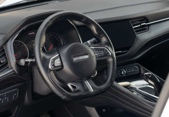 Подержанный автомобиль Haval F7 2019 года (11 фото)