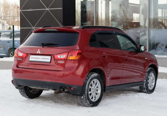 Подержанный автомобиль Mitsubishi ASX 2013 года (5 фото)