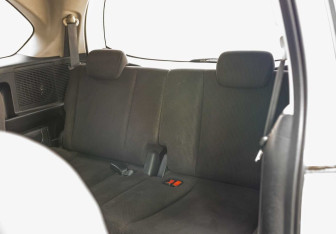 Подержанный автомобиль Honda Freed 2011 года (18 фото)