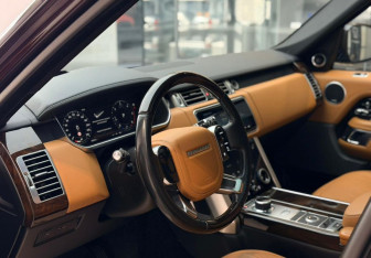 Подержанный автомобиль Land Rover Range Rover 2019 года (9 фото)
