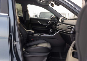 Подержанный автомобиль Chery Tiggo 8 2020 года (20 фото)