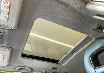 Подержанный автомобиль Mitsubishi Pajero 2003 года (16 фото)