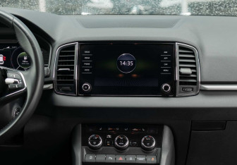 Подержанный автомобиль Skoda Karoq 2021 года (14 фото)