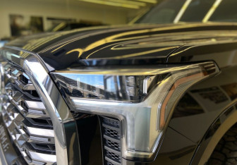 Подержанный автомобиль Toyota Tundra 2022 года (8 фото)