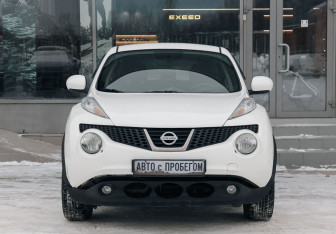 Подержанный автомобиль Nissan Juke 2012 года (2 фото)