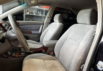 Подержанный автомобиль Toyota Camry Sedan 2001 года (8 фото)