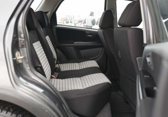 Подержанный автомобиль Suzuki SX4 Hatchback 2010 года (17 фото)