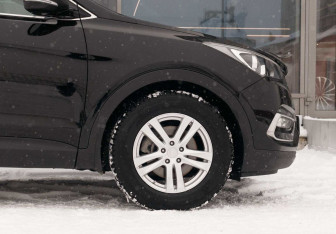 Подержанный автомобиль Hyundai Santa Fe 2016 года (9 фото)