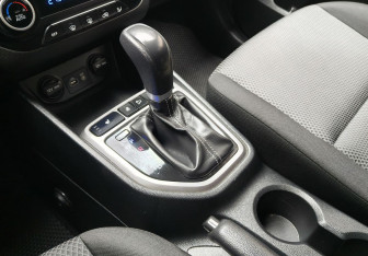 Подержанный автомобиль Hyundai Creta 2017 года (11 фото)