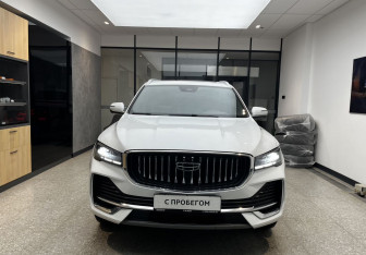 Подержанный автомобиль Geely Monjaro 2023 года (2 фото)