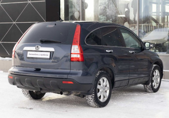 Подержанный автомобиль Honda CR-V 2008 года (5 фото)