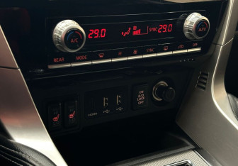 Подержанный автомобиль Mitsubishi Pajero Sport 2022 года (18 фото)