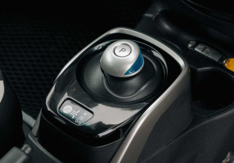 Подержанный автомобиль Nissan Note 2017 года (14 фото)