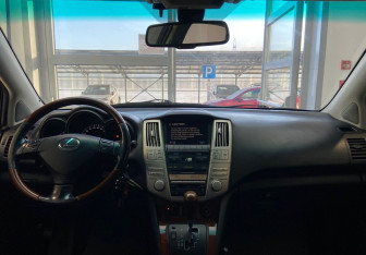 Подержанный автомобиль Lexus RX 2008 года (14 фото)