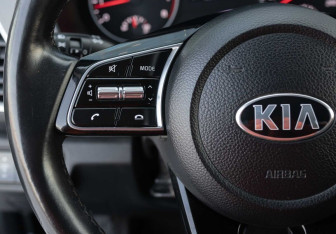 Подержанный автомобиль Kia Seltos 2021 года (12 фото)