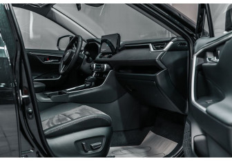 Новый Toyota RAV4 2025 (15 фото)