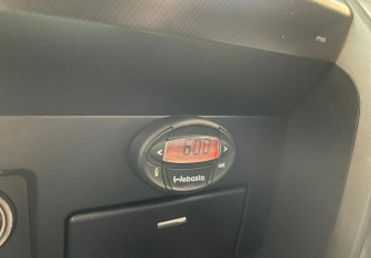 Подержанный автомобиль Toyota Land Cruiser Suv 2011 года (23 фото)