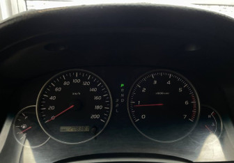 Подержанный автомобиль Toyota Land Cruiser Prado 2007 года (12 фото)