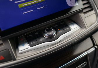 Подержанный автомобиль Nissan Teana 2011 года (15 фото)