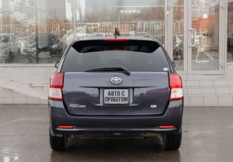 Подержанный автомобиль Toyota Corolla Wagon 2012 года (6 фото)