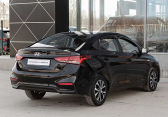 Подержанный автомобиль Hyundai Solaris Sedan 2017 года (5 фото)