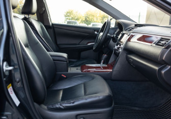 Подержанный автомобиль Toyota Camry Sedan 2012 года (21 фото)