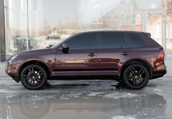 Подержанный автомобиль Porsche Cayenne 2007 года (8 фото)