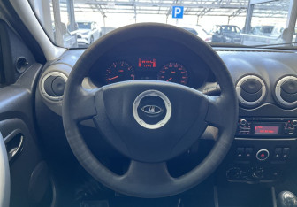 Подержанный автомобиль LADA (ВАЗ) Largus Wagon 2016 года (10 фото)