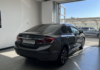 Подержанный автомобиль Honda Civic Sedan 2013 года (4 фото)