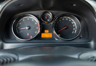 Подержанный автомобиль Opel Antara 2008 года (12 фото)