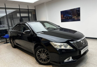 Подержанный автомобиль Toyota Camry Sedan 2012 года (3 фото)