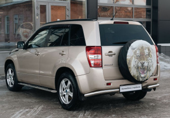Подержанный автомобиль Suzuki Grand Vitara 2010 года (7 фото)