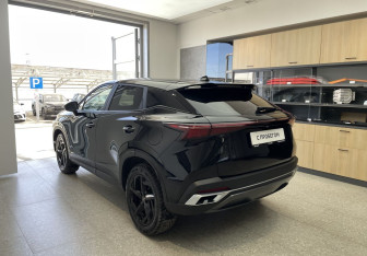 Подержанный автомобиль Omoda C5 2023 года (6 фото)