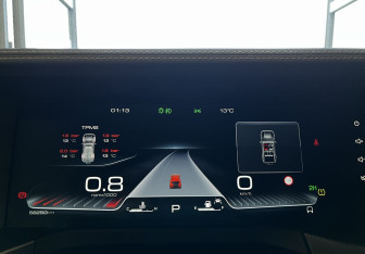 Подержанный автомобиль Tank 300 2023 года (12 фото)